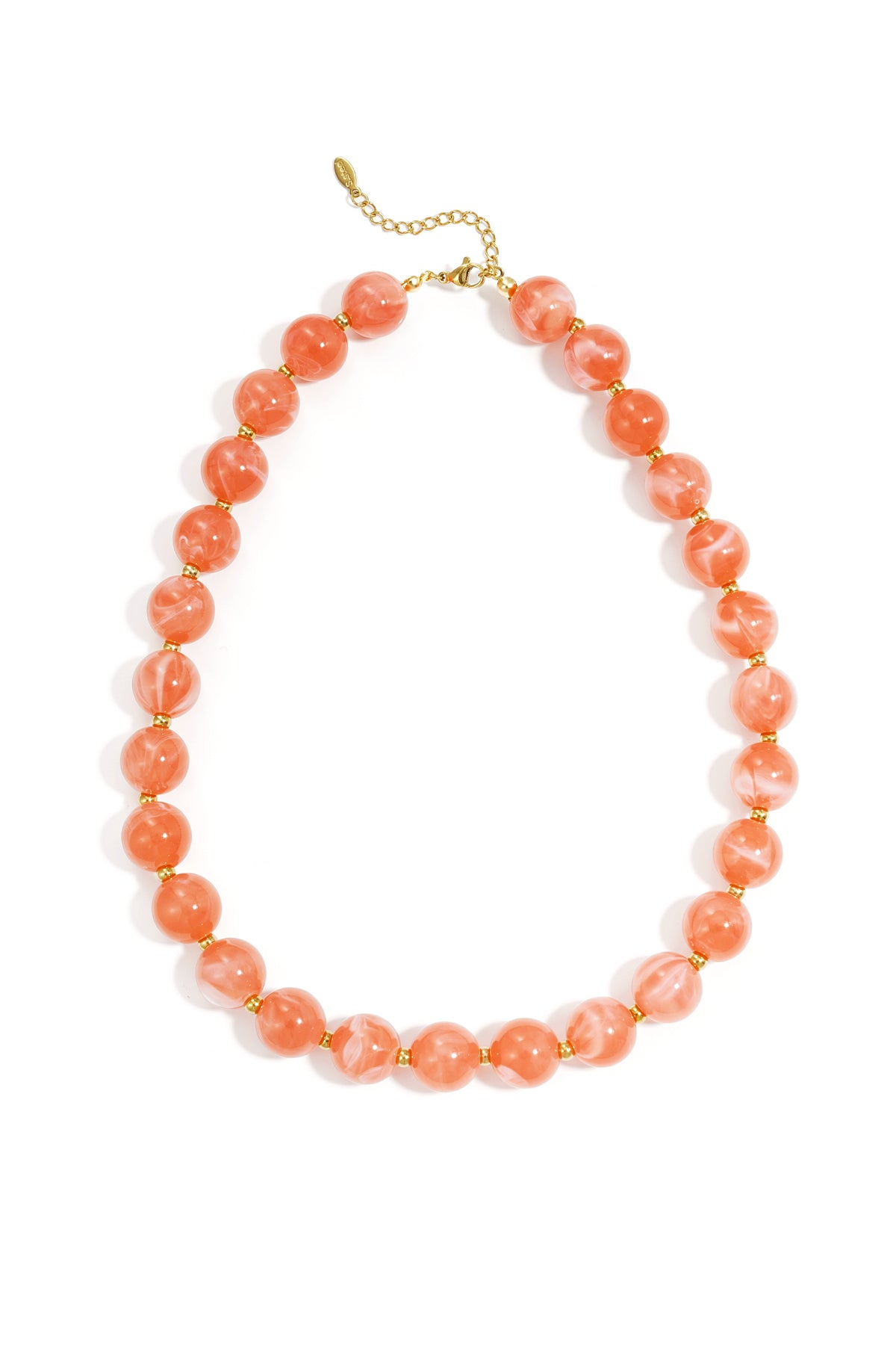 Kralenketting met goude kraaltjes tussendoor 13.5mm