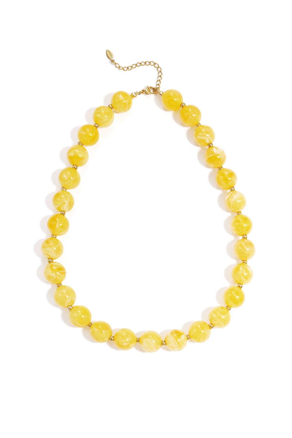 Kralenketting met goude kraaltjes tussendoor 13.5mm
